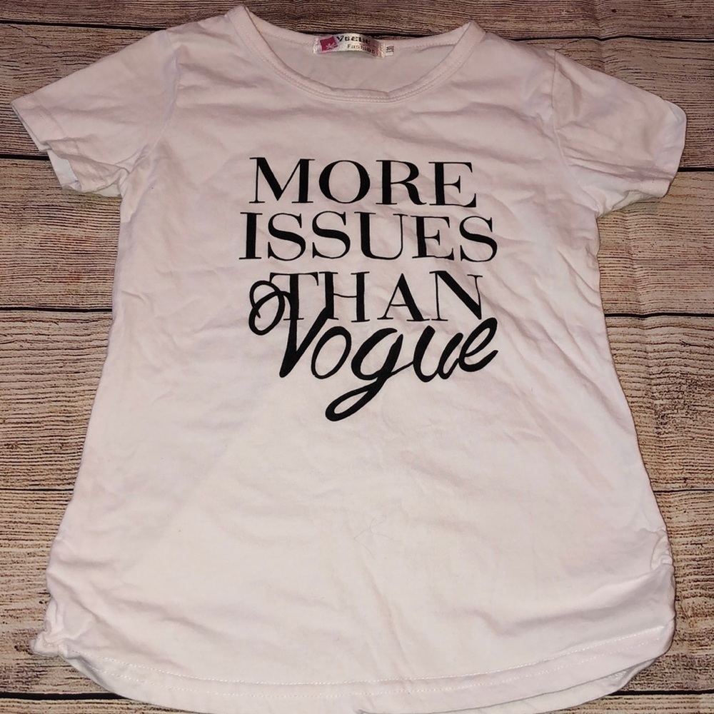 BOUTIQUE Girls shirt fits size 4-6